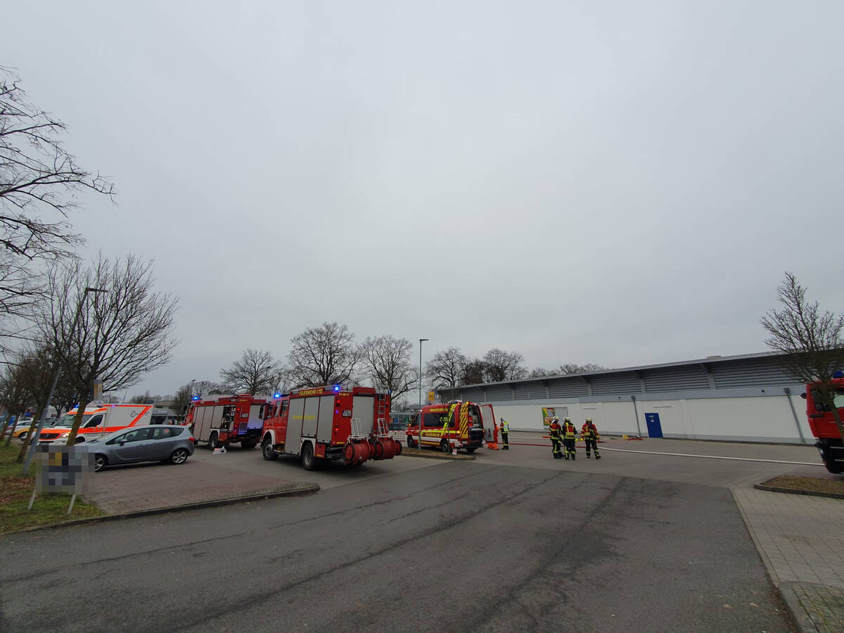 Gemeldeter Brandgeruch wird zu Gefahrguteinsatz